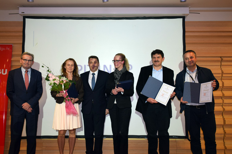 Slika /slike/Vijesti/Dodjela zahvalnica/DSC_0366.JPG